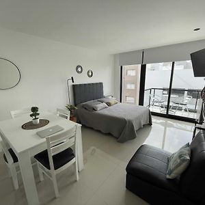 Depto Estela - Monoambiente Zona Macrocentro - Hola Sur